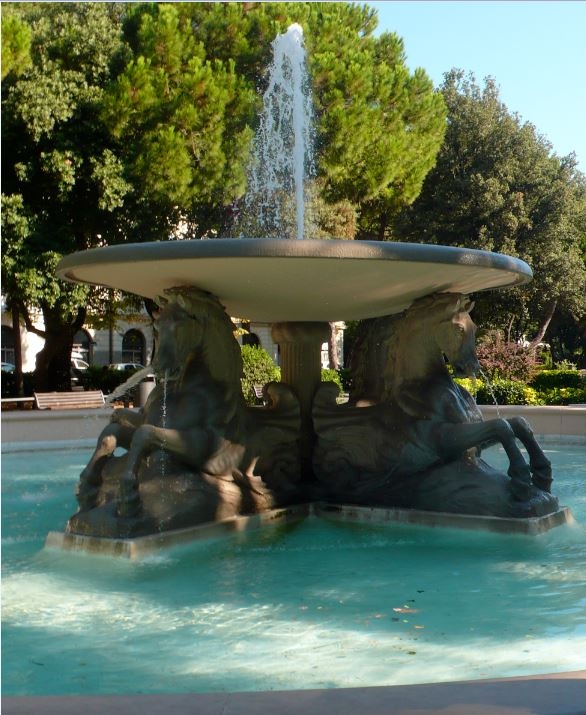Fontana dei 4 cavalli Rimini foto di RatMan1234