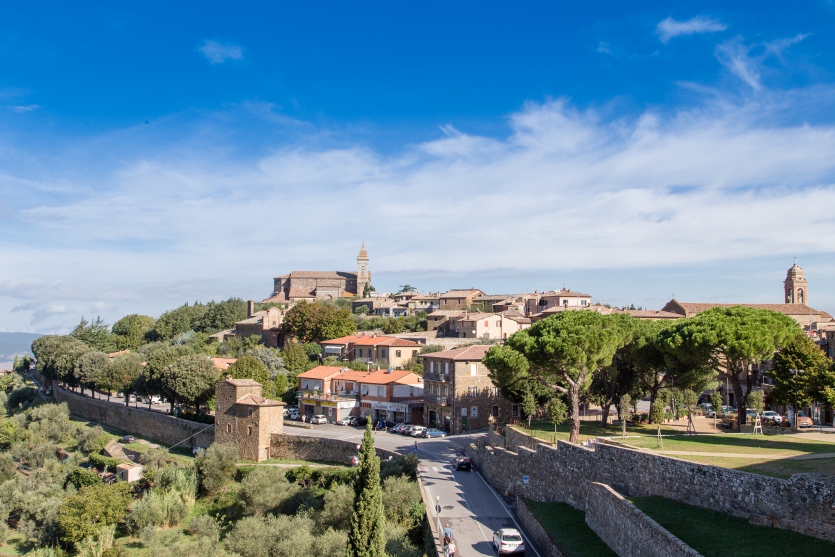 View of Montalcino - Simone Antonazzo / ENIT SpA
