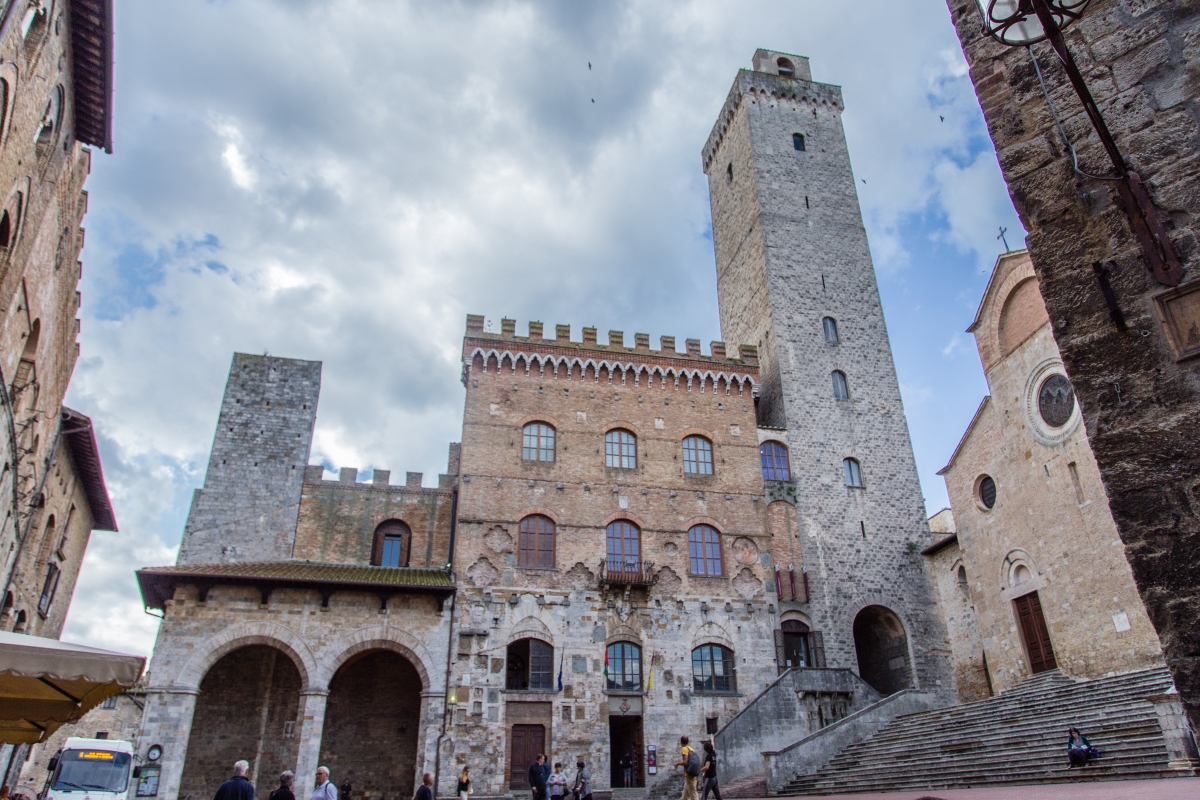 San Gimignano, Palazzo Comunale e Torre Grossa - Simone Antonazzo / ENIT SpA