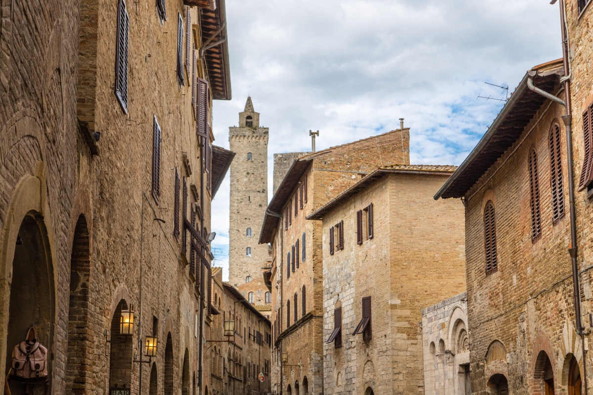 San Gimignano, via San Giovanni - Simone Antonazzo / ENIT SpA
