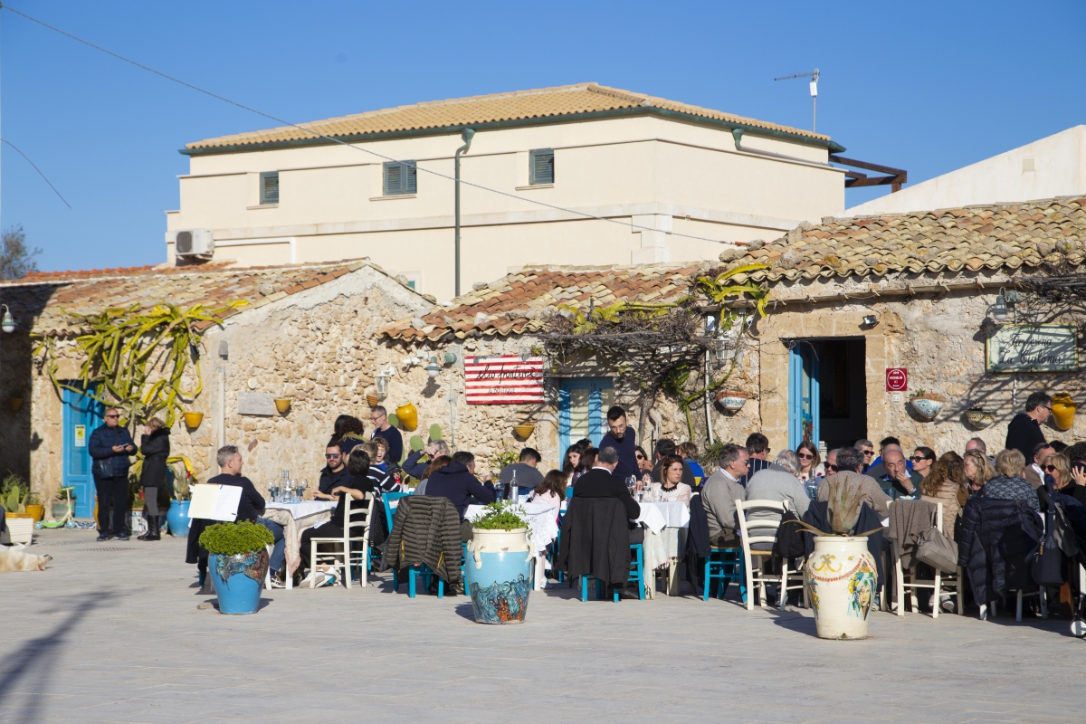 Typical restaurant in Marzamemi - Simone Antonazzo / ENIT SpA