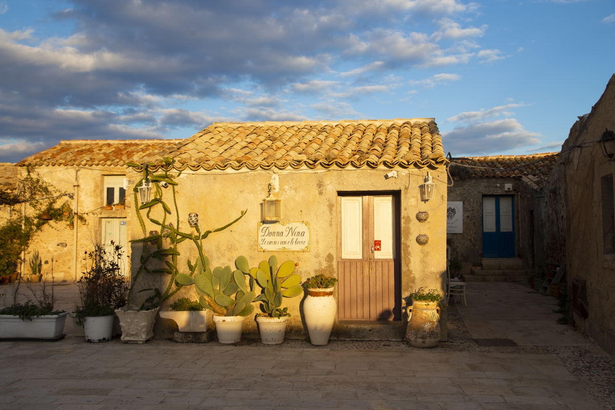 Typical restaurant in Marzamemi - Simone Antonazzo / ENIT SpA