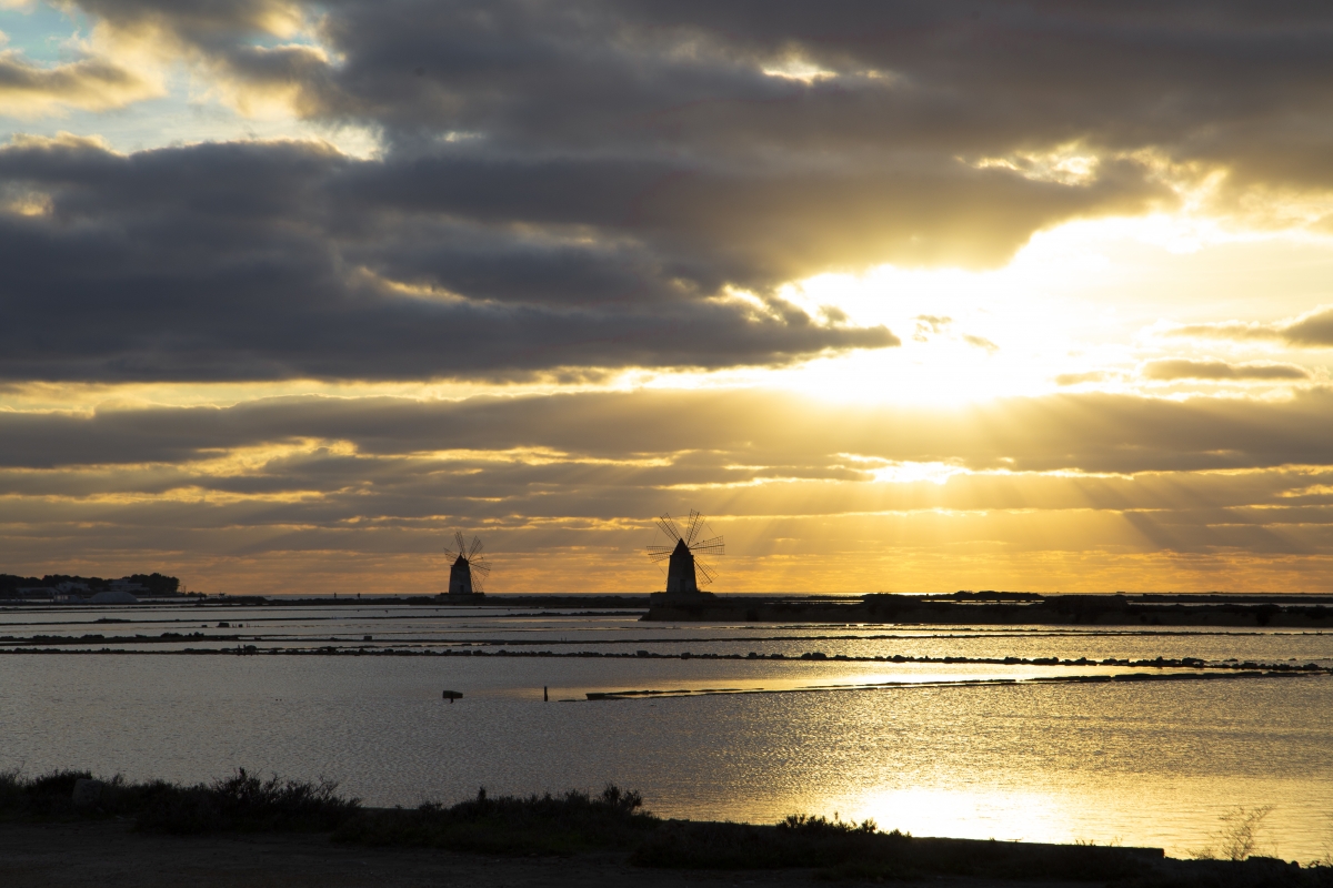 Riserva Naturale Saline di Trapani e Paceco al tramonto - Simone Antonazzo / ENIT SpA