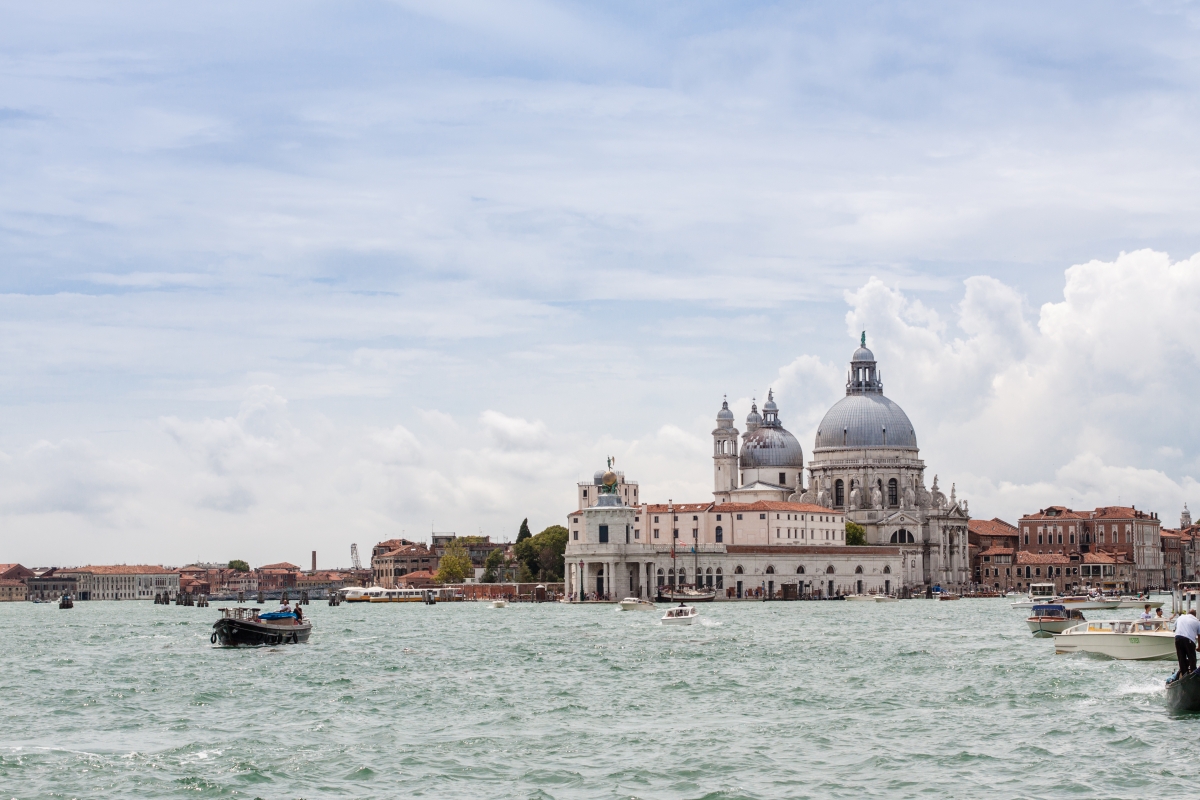 Basilica di Santa Maria della Salute vista dal Canal Grande - Simone Antonazzo / ENIT SpA
