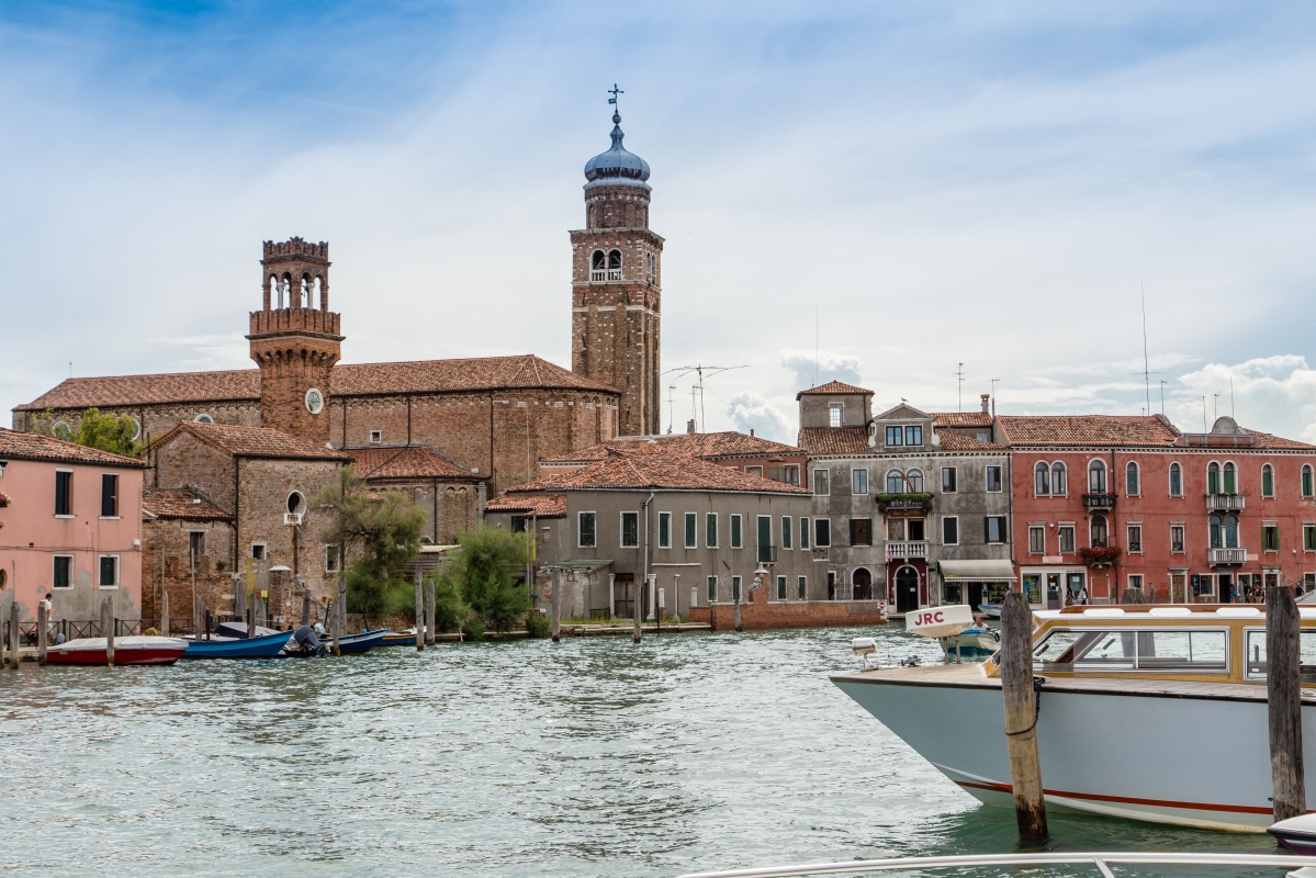 Vista di Murano con la Chiesa di San Pietro Martire - Simone Antonazzo / ENIT SpA