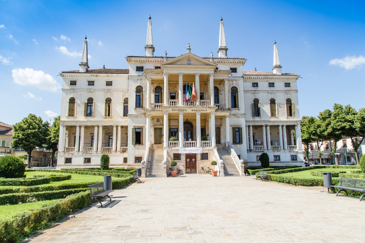 Facciata di Villa Barbarigo Rezzonico - Simone Antonazzo / ENIT SpA