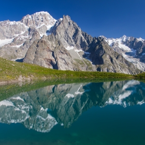Monte Bianco e Lago Checrouit - Archivio Regione Autonoma Valle d'Aosta