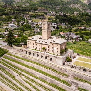 Castello di Sarre, vista aerea - ENIT SpA