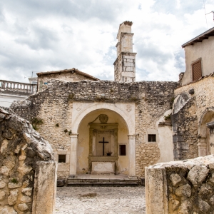 Chiesa di San Nicola, danneggiata dal terremoto di Avezzano nel 1915 - Simone Antonazzo / ENIT SpA