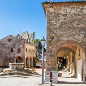 Civitella in Val di Chiana, piazza Don Alcide Lazzeri - Simone Antonazzo / ENIT SpA