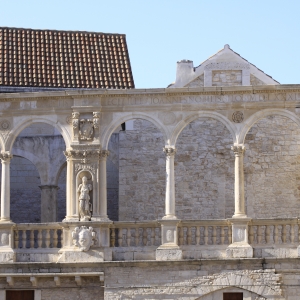 Il loggiato di Palazzo Sylos-Calò - Simone Antonazzo / ENIT SpA