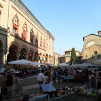 Portici at Piazza Santo Stefano with Saturday Market and the Seven Churches - Alejandro