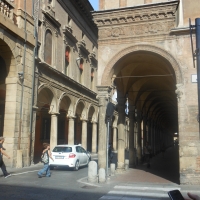 Portico di San Giacomo, Bologna
