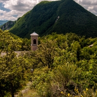 Montovolo - Santuario sullo sfondo del Monte Vigese by P.parigi