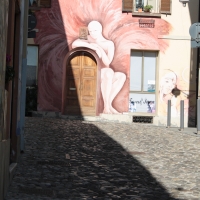 immagine da Borgo storico dipinto da artisti contemporanei (1960 e 2012)