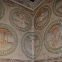 Bentivoglio, Castello, decorazioni con stemma dei Bentivoglio - Cinzia Malaguti