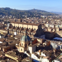 La Basilica di San Petronio dalla Torre degli Asinelli - Clawsb