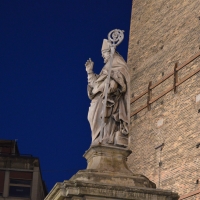 Statua di San Petronio sotto le torri - Letizia Querci, Alfredo Di Maria - Bologna (BO)