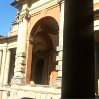 Tra i Portici - Arco del Meloncello - Elisa frizza - Bologna (BO)