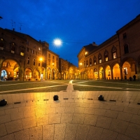 Piazza Santo Stefano ora blu - Wwikiwalter - Bologna (BO)