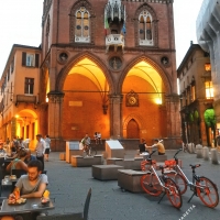 La Piazza della Mercanzia - Maraangelini - Bologna (BO)