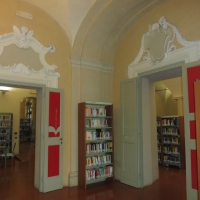 Biblioteca Comunale - dettaglio porte - Maurolattuga