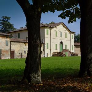 Il retro di Villa Beatrice - Argelato ed il grande parco - Giordano Tugnoli