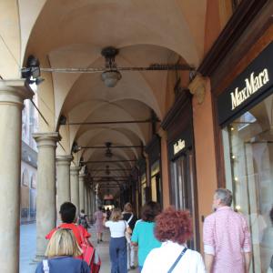 Bologna , portico del Pavaglione - Girolamus
