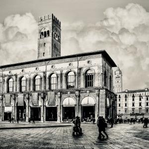 IlRHJ Piazza Maggiore - Bologna - Vanni Lazzari