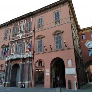 Palazzo Comunale di Imola e l'orologio - Dst81