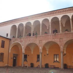 Palazzo Monsignani Sassatelli Cortile - Dst81