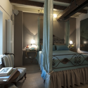 image from FIENILE FLUO'