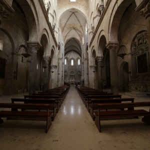 Interno del Duomo di Barletta - Simone Antonazzo / ENIT SpA