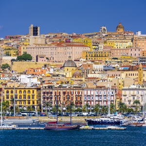 Cagliari vista dal mare - Sean Pavone - shutterstock.com
