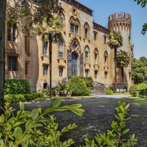 Facciata del Castello del Roccolo - ENIT SpA