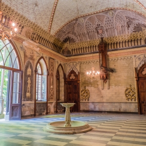 Castello del Roccolo - sala con fontana - ENIT SpA