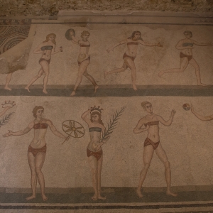 Villa Romana del Casale - mosaici della stanza delle ragazze in bikini - Simone Antonazzo / ENIT SpA