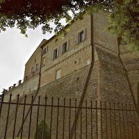 Le possenti mura della Rocca - Caba2011