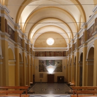 Veduta interna dall'altare verso l'uscita - Boschetti marco 65 - Cesena (FC)