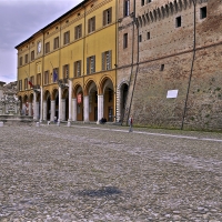 L'ampia Piazza del Popolo di Cesena - Caba2011