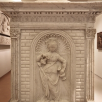 Antonio rossellino, sarcofago del beato marcolino amanni, 1458, da s. giacomo in s. domenico a forlÃ¬, virtÃ¹, temperanza 01 - Sailko - ForlÃ¬ (FC)