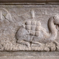 Tommaso fiamberti, monumento funebre di luffo numai, con rilievi di giovanni ricci, 1502-09, 06 cammello