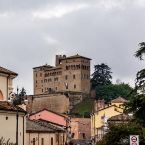 Castello Malatestiano di Longiano dalla piazza - Matteo Panzavolta