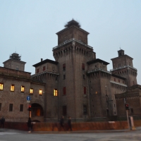 Il castello estense a Ferrara - Paperkat - Ferrara (FE)