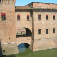 Castello Estense - L'ingresso visto da Est - Bebetta25