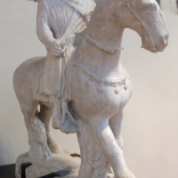 Maestro dei mesi, 05 cavaliere (maggio), 1225-1230 ca. 01
