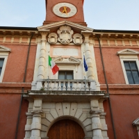 Entrata Palazzo Paradiso - Tommaso Trombetta