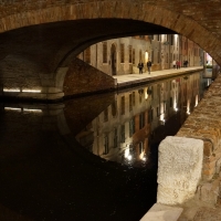 Riflessi notturni sotto il ponte degli sbirri - Comacchio - Vanni Lazzari