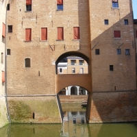 Vista laterale del fossato - Davide Piazza - Ferrara (FE) 