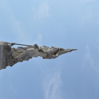 Monumento ai Caduti - Goro - Verso il cielo - Smillallims
